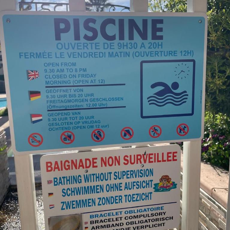 Séjour à Golf-Juan Résidence avec piscine parc et parking - Appartement - 8