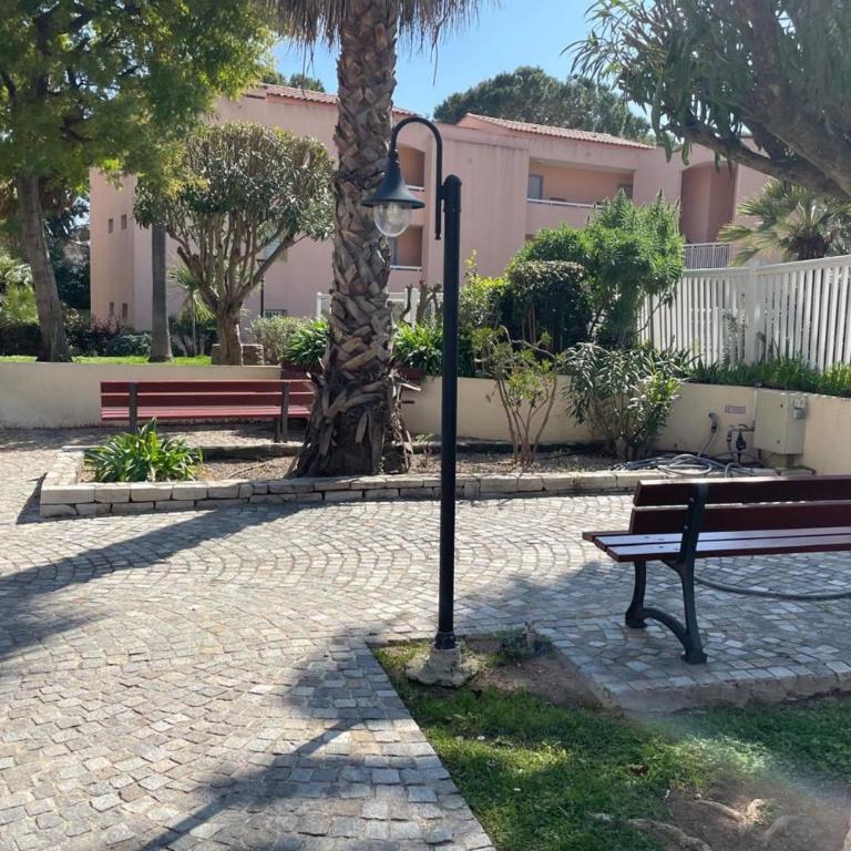Séjour à Golf-Juan Résidence avec piscine parc et parking - Appartement - 10