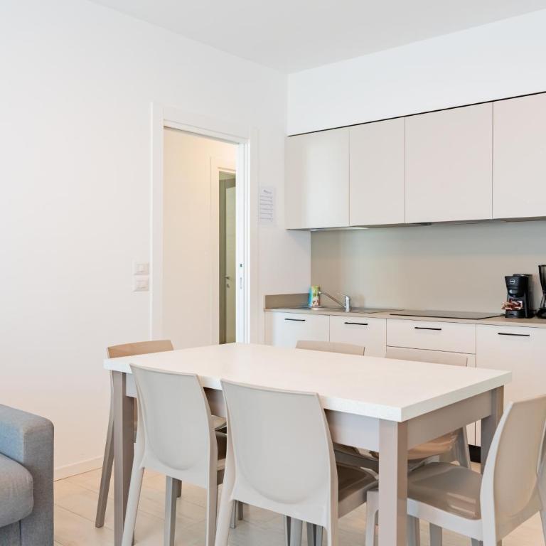 Residenza Turistica Alberghiera Blue Marine - Two-Bedroom Apartment - 9