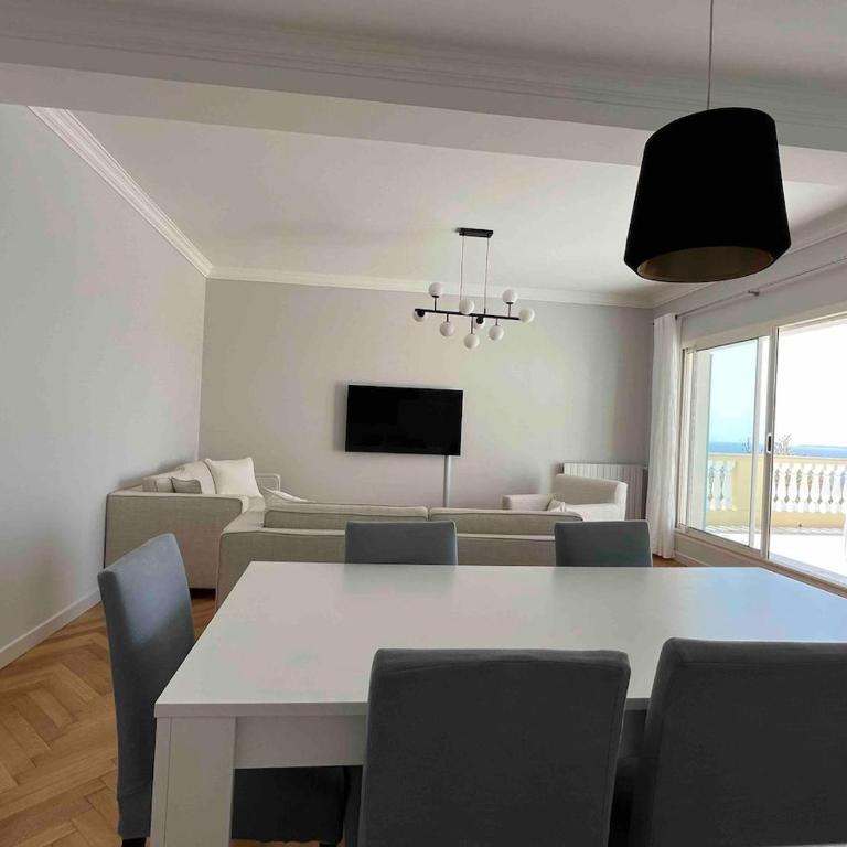 Apartment with large terrace - Appartement 3 Chambres - 22