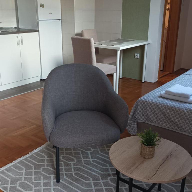 City Center Panorama - One-Bedroom Apartment with Balcony and City View - 10