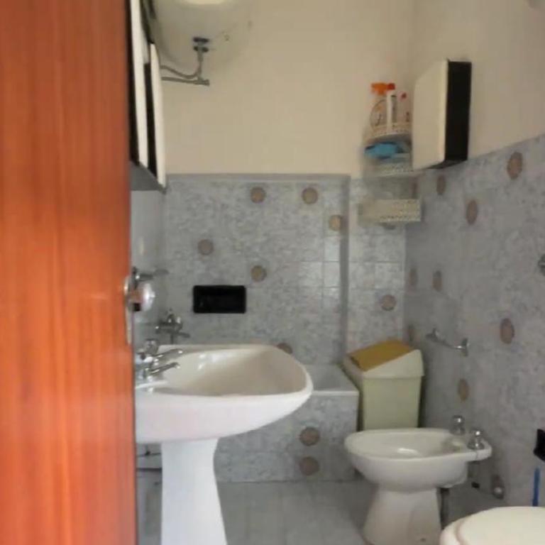 Residenza La Corte Fiorita - Appartamento con 2 Camere da Letto - 2