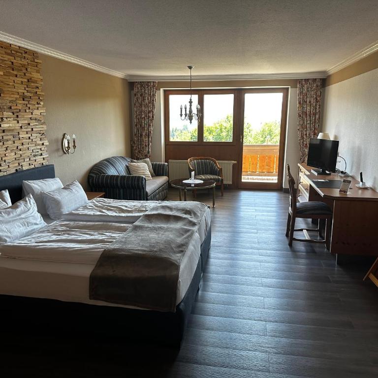 Parkhotel Tannenhof - Suite mit Bergblick - 9