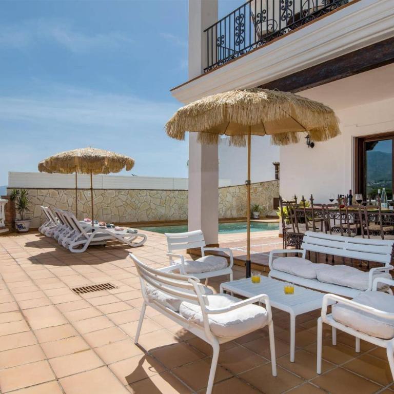 Villa Lara Pinta by Villa Plus - Villa - 15