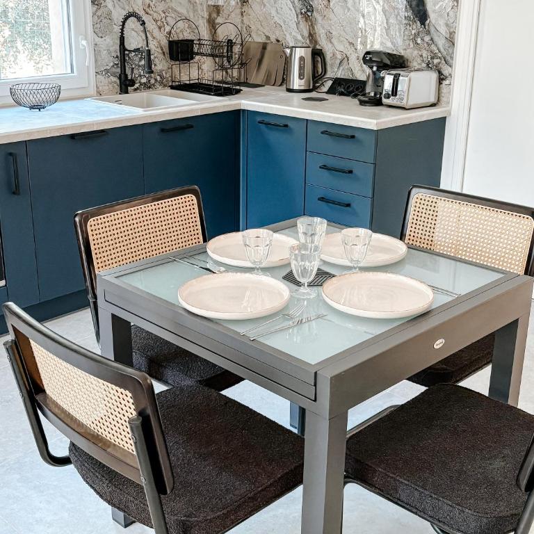 Guest House au Coeur de Nice - Deluxe Apartment mit Balkon und 2 Schlafzimmern - 16
