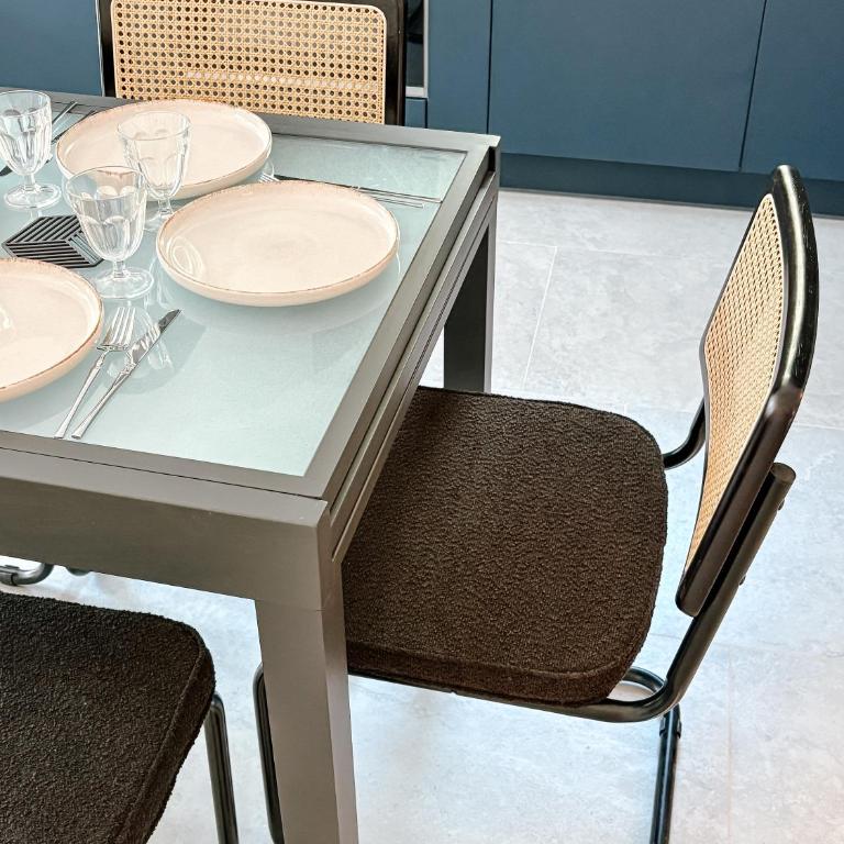 Guest House au Coeur de Nice - Deluxe Apartment mit Balkon und 2 Schlafzimmern - 20