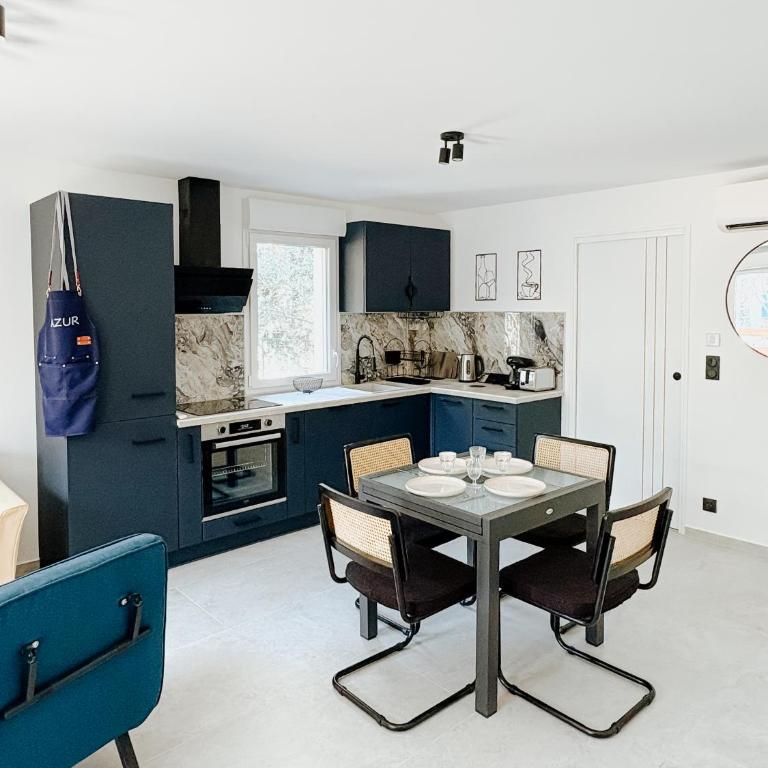 Guest House au Coeur de Nice - Deluxe Apartment mit Balkon und 2 Schlafzimmern - 28