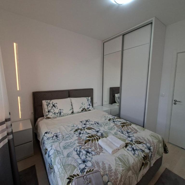 Zаra lux Bar - One-Bedroom Apartment - 5
