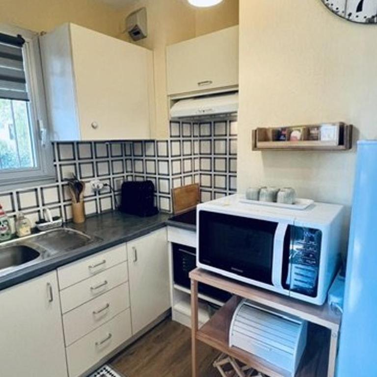 Joli F2 avec balcon, parking et proche Thermes - FR-1-703-213 - Appartement - 6