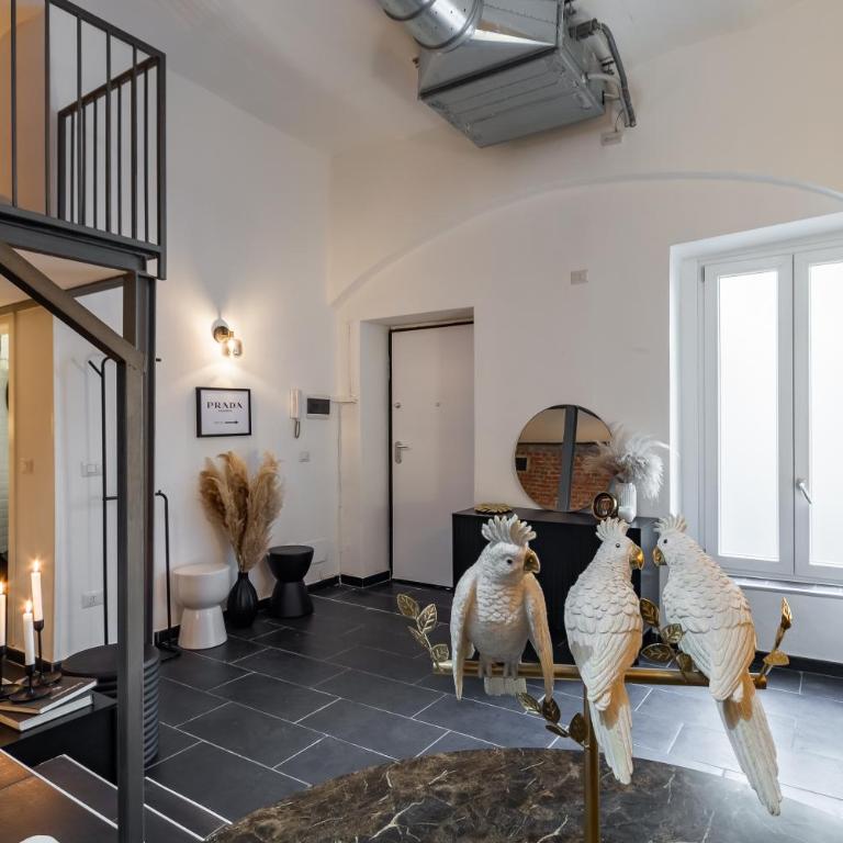 Youhosty - Design Isola Studio - Studio Apartment - 3