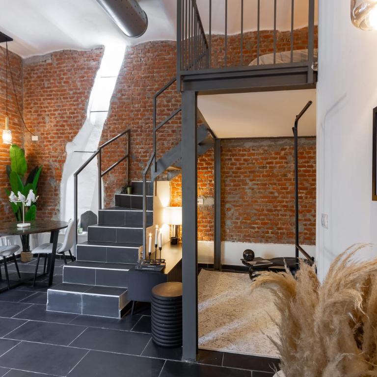 Youhosty - Design Isola Studio - Studio Apartment - 1