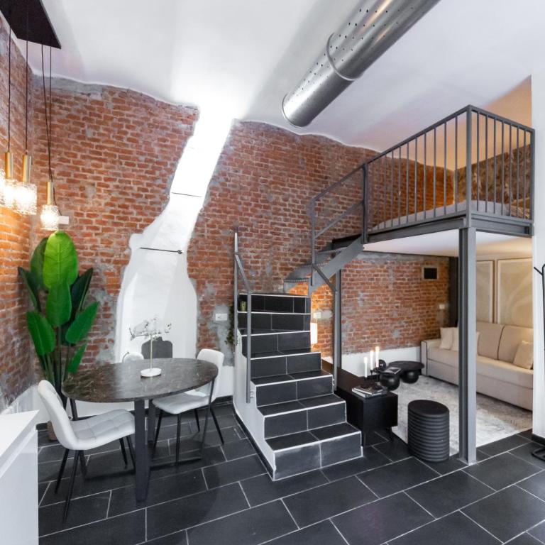 Youhosty - Design Isola Studio - Studio Apartment - 16