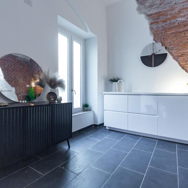 Youhosty - Design Isola Studio - Studio Apartment - 18