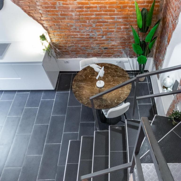 Youhosty - Design Isola Studio - Studio Apartment - 33