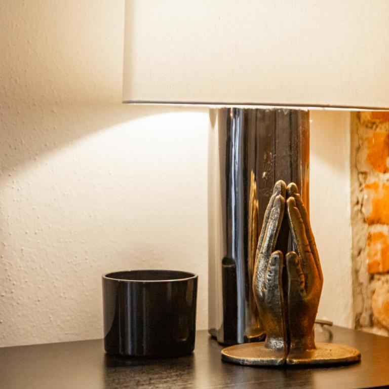 Youhosty - Design Isola Studio - Studio Apartment - 32