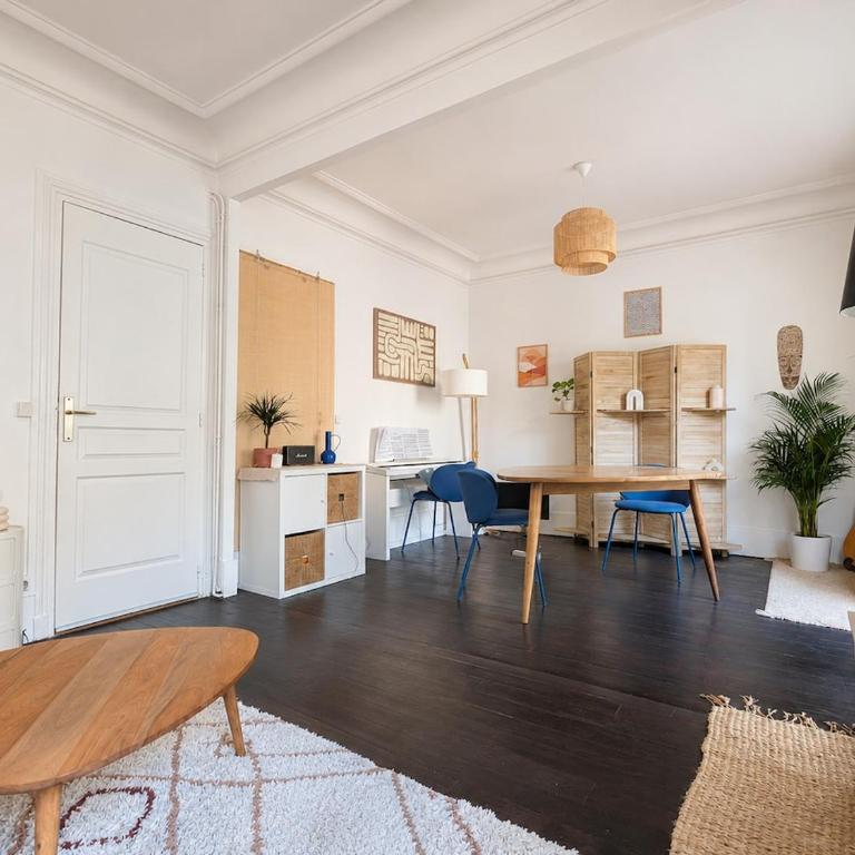 Lumineux et Calme Appartement - 4 personnes - Appartement 1 Chambre - 6