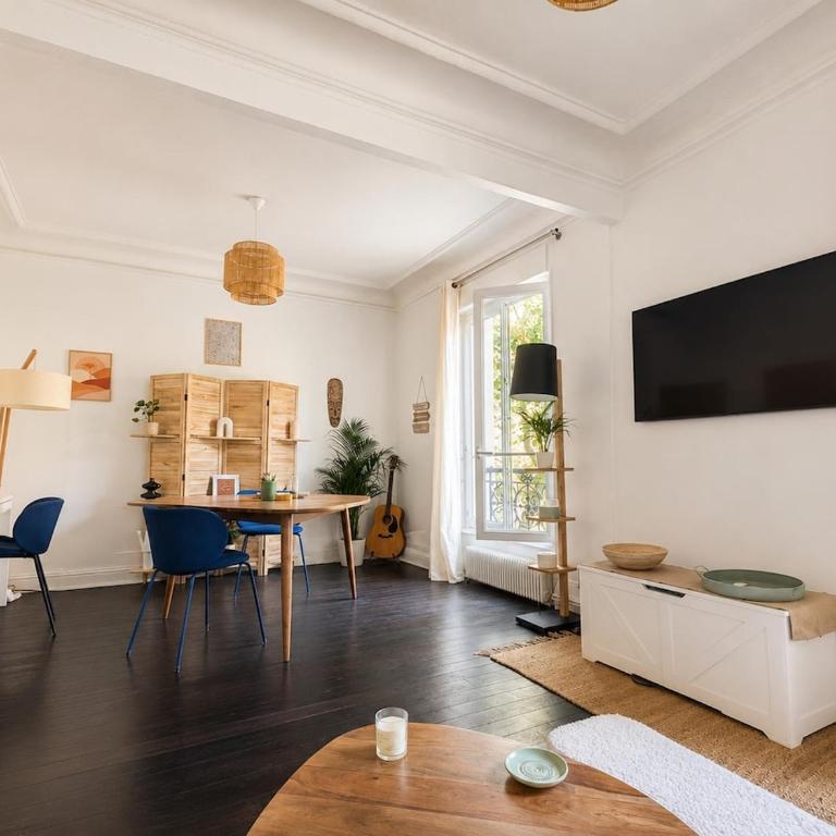 Lumineux et Calme Appartement - 4 personnes - Appartement 1 Chambre - 12