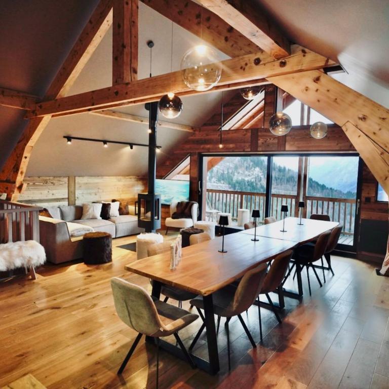Moontain Lodge - Chalet - 1