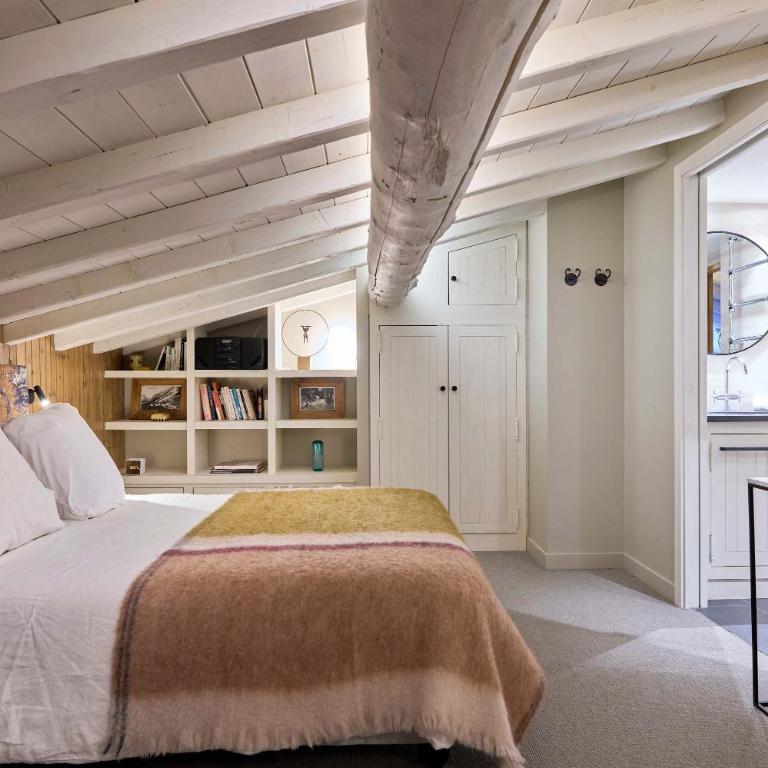 Vieux Village by One of A Kind Travel - Apartment - 6