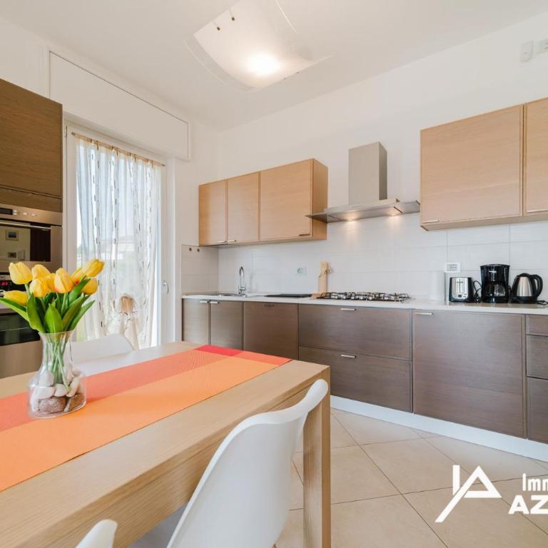 Stella del Lago - Immobiliare Azzurra - Appartamento con Vista e Balcone - 21