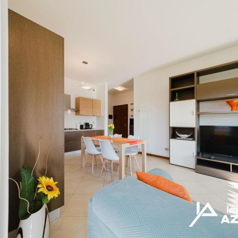 Stella del Lago - Immobiliare Azzurra - Appartamento con Vista e Balcone - 10