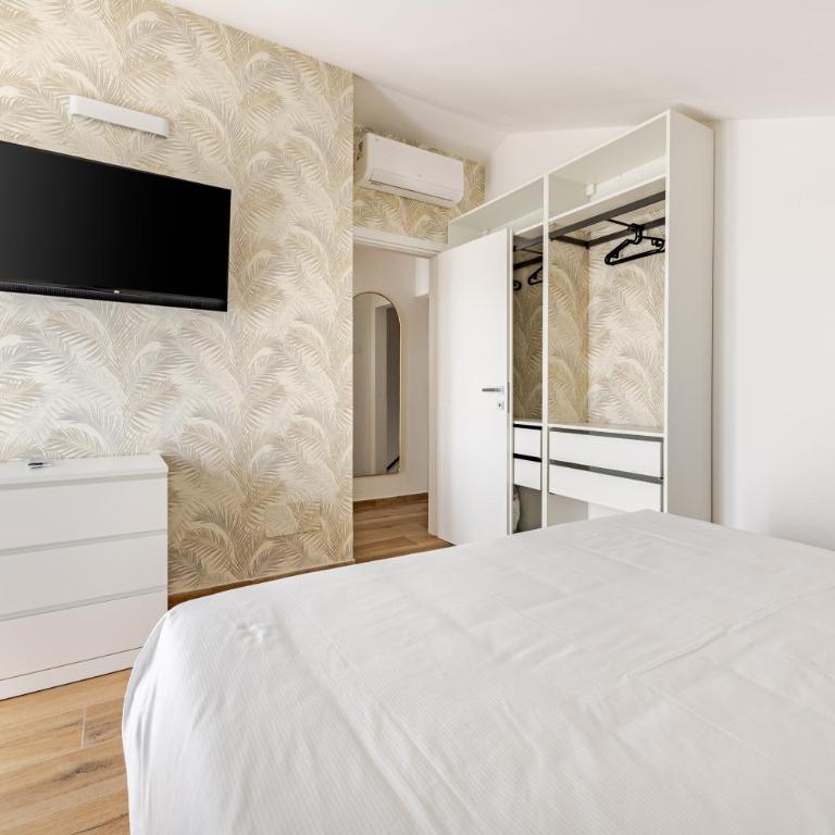Villa Guerrazzi - 5 Bedrooms, 5 Bathrooms, Private Parking - P r a t u r e c c i Group - Villa - 23