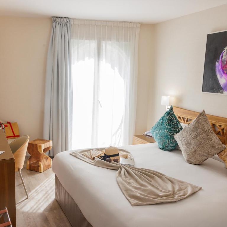 Cristal Hôtel & Spa - Chambre Double Classique - Accès Gratuit au Spa - 1