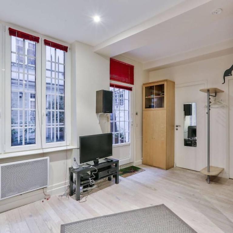 Charming 2 Bedroom Apartment in the Heart of Paris - Appartement 2 Chambres - 1