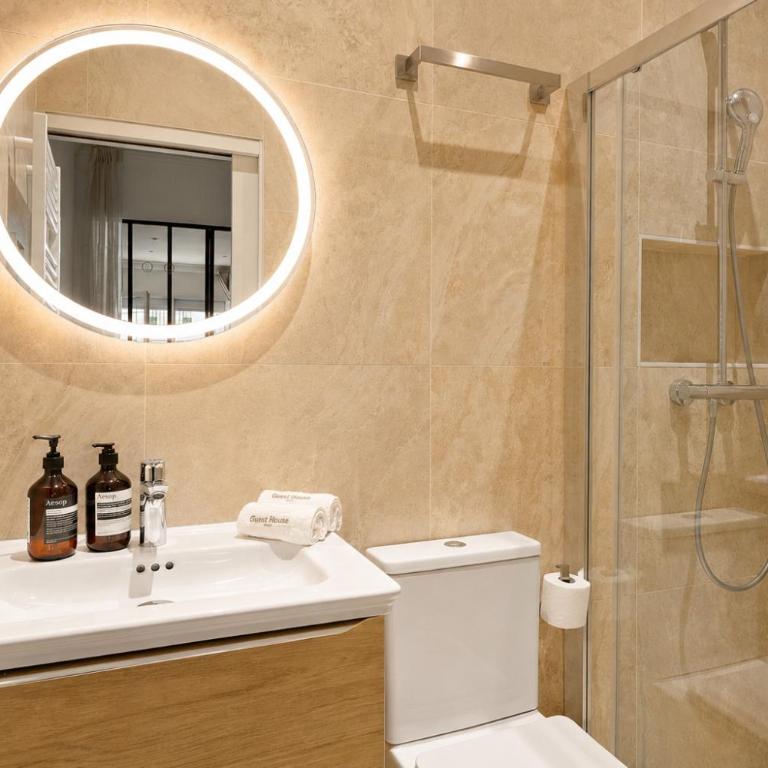 Le Secret SaintDenis Air conditioning 5 Travelers - Appartement - 18