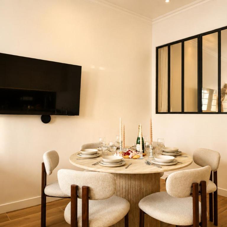 Le Secret SaintDenis Air conditioning 5 Travelers - Appartement - 10