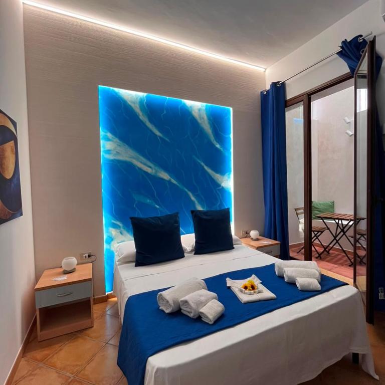 "L'Oasi di Favignana" Room and Charme - Classic Quadruple Room - 1