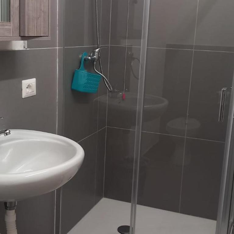 Appartamenti al Sole - Camera Familiare con Bagno Privato - 5