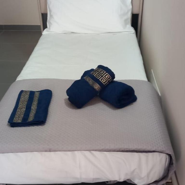 Appartamenti al Sole - Camera Familiare con Bagno Privato - 8