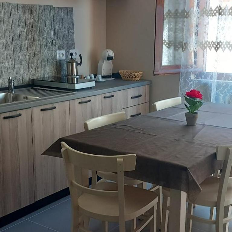 Appartamenti al Sole - Camera Familiare con Bagno Privato - 13