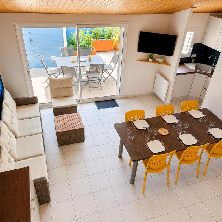 Maison 6 pers, Plage à 150 m, Terrasse, Garage, Wi-Fi & Douchette Extérieure - Maison 3 Chambres - 6