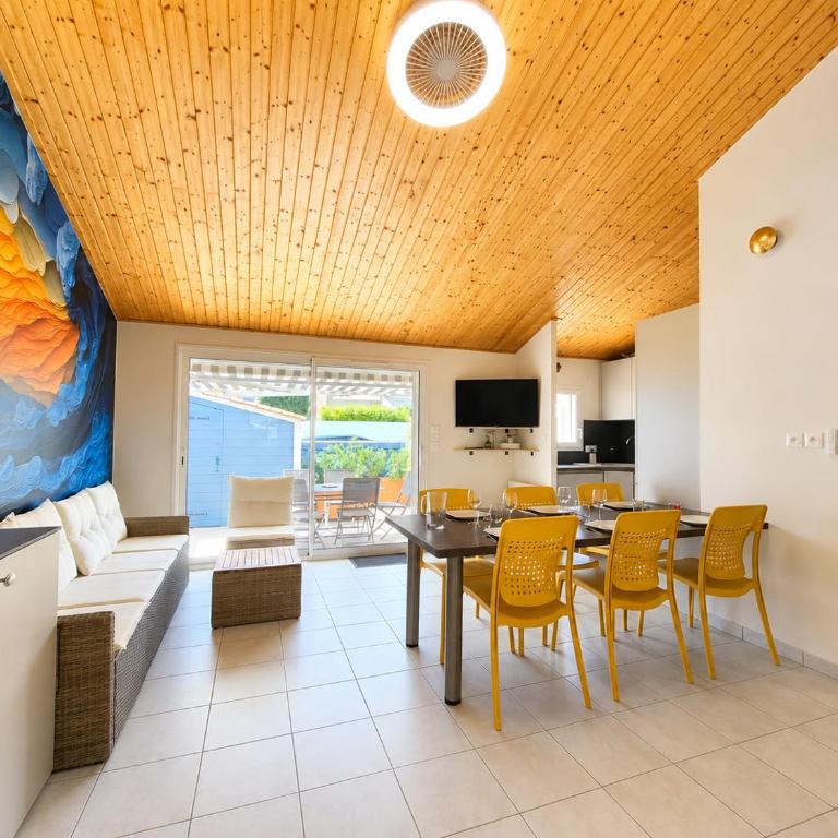 Maison 6 pers, Plage à 150 m, Terrasse, Garage, Wi-Fi & Douchette Extérieure - Maison 3 Chambres - 4