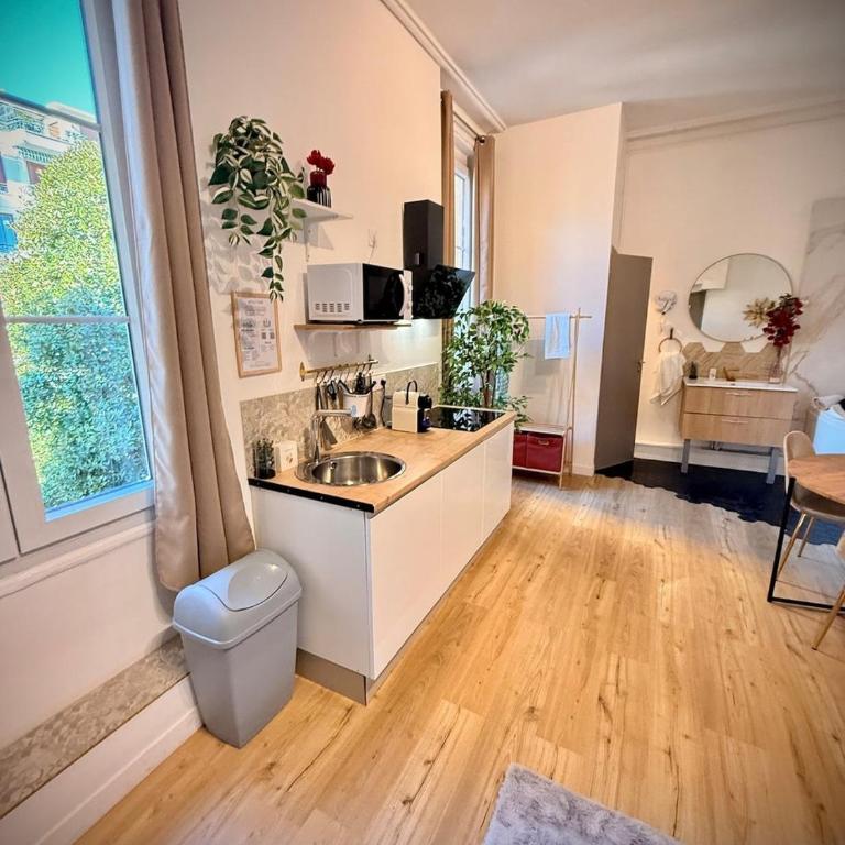 Hotel Le Céleste - Estudio - 22