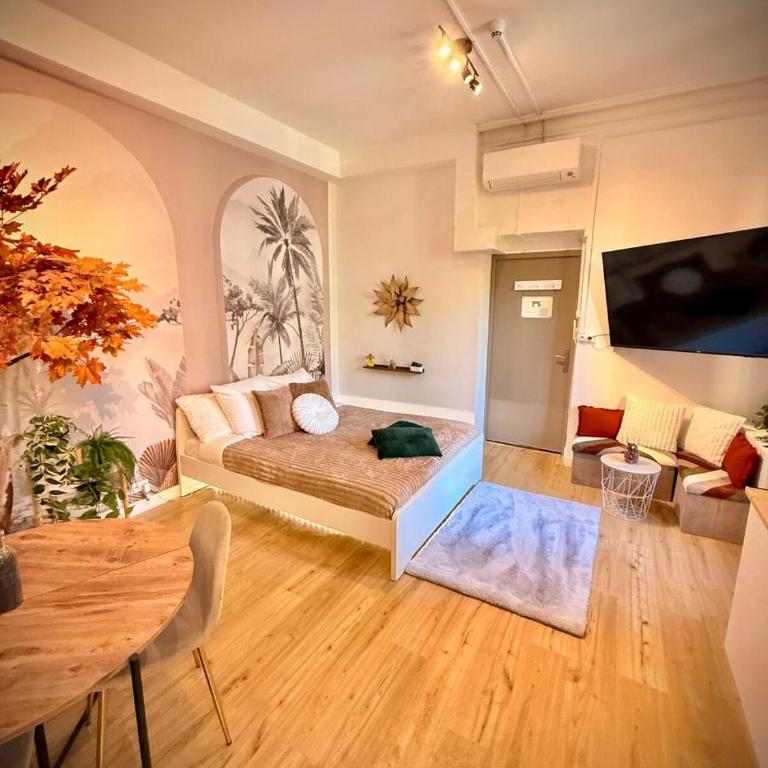 Hotel Le Céleste - Estudio - 13