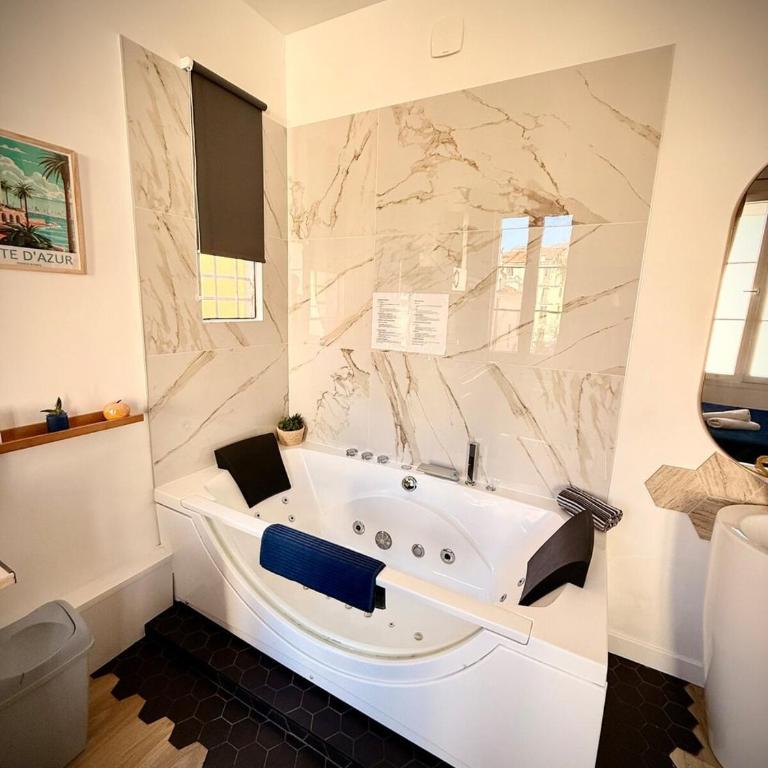 Hotel Le Céleste - Estudio - 14