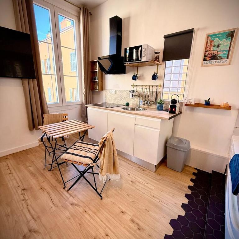 Hotel Le Céleste - Estudio - 2