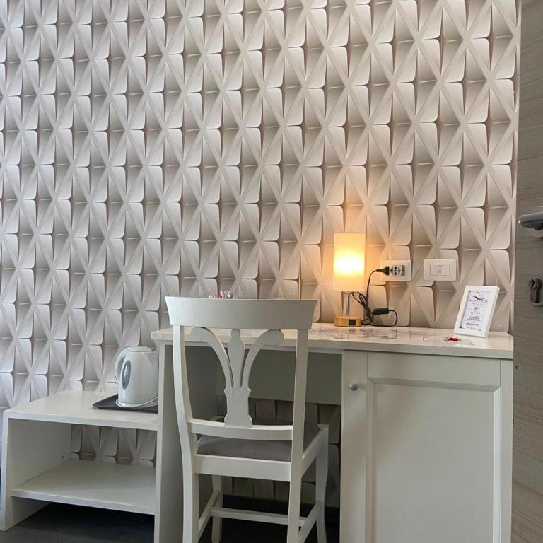 ALBATROS Suites&Rooms - Quadruple Room with Bathroom - 28