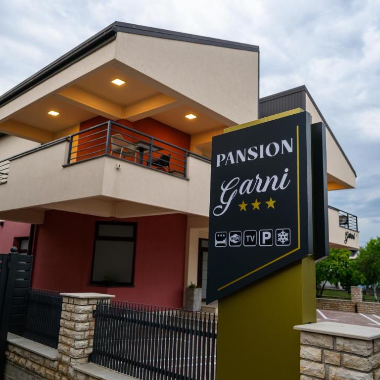 Pansion Garni - Dvokrevetna Soba sa Bračnim Krevetom - 1