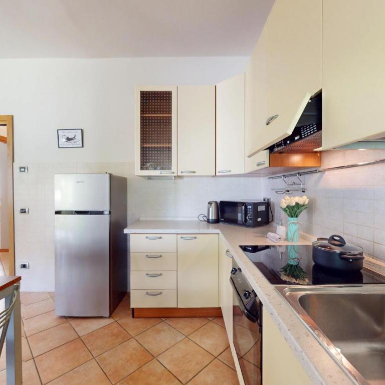 Villa Dolce Riva Lake Escape by Booking Garda Lake - Appartamento con 2 Camere da Letto e Vista Giardino - 20