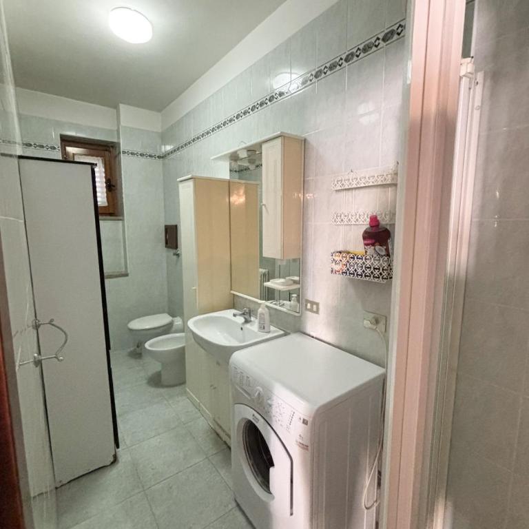 Casa vacanza Via Manzoni - Appartamento con 2 Camere da Letto - 4