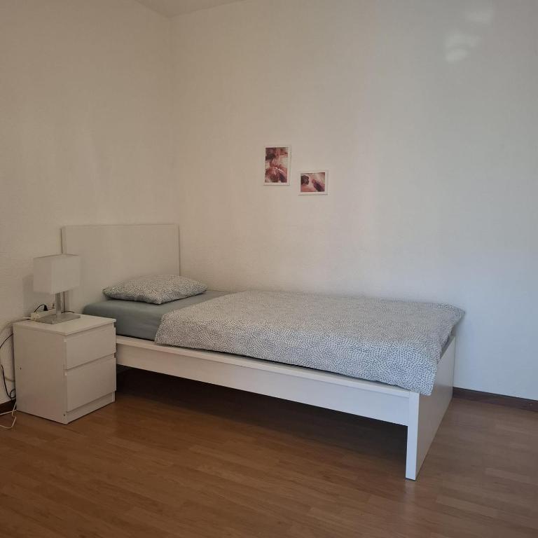Meine Zimmer - Einzelzimmer mit Gemeinschafts-WC - 9