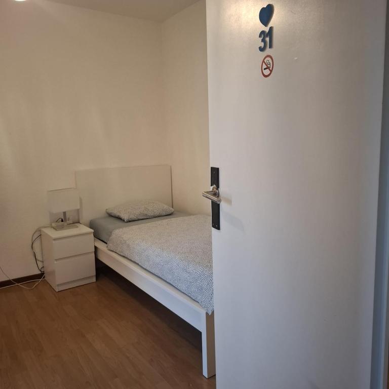 Meine Zimmer - Einzelzimmer mit Gemeinschafts-WC - 7