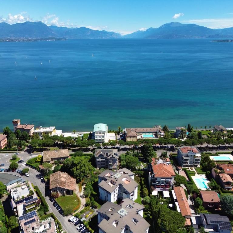 Stella Garda View - Terrazza vista lago - Appartamento con 3 Camere da Letto e Vista Lago - 6