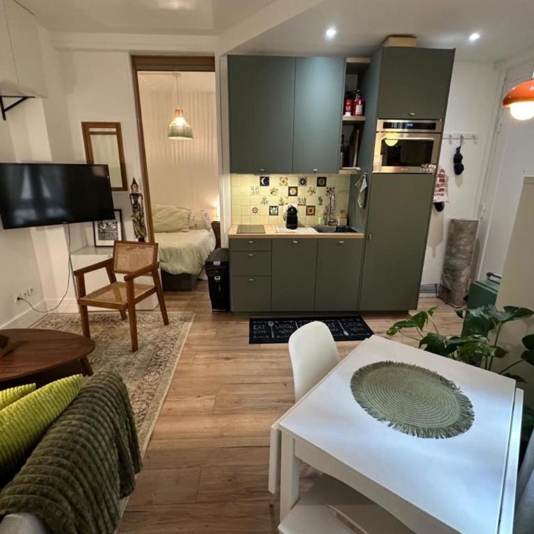 30 m apartment in Paris - Apartment - 3