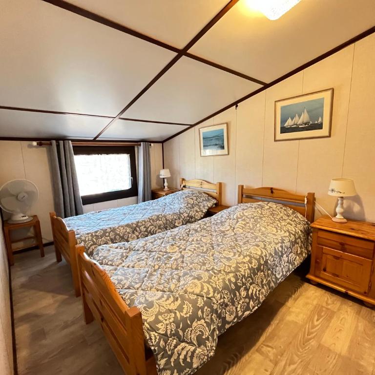 Domaine de vacances à 600m de la plage, belle villa climatisée 3 chambres, 5 couchages terrasse WIFI, accès payant pour les animations et piscines LRPDSE3 - Maison 3 Chambres - 8