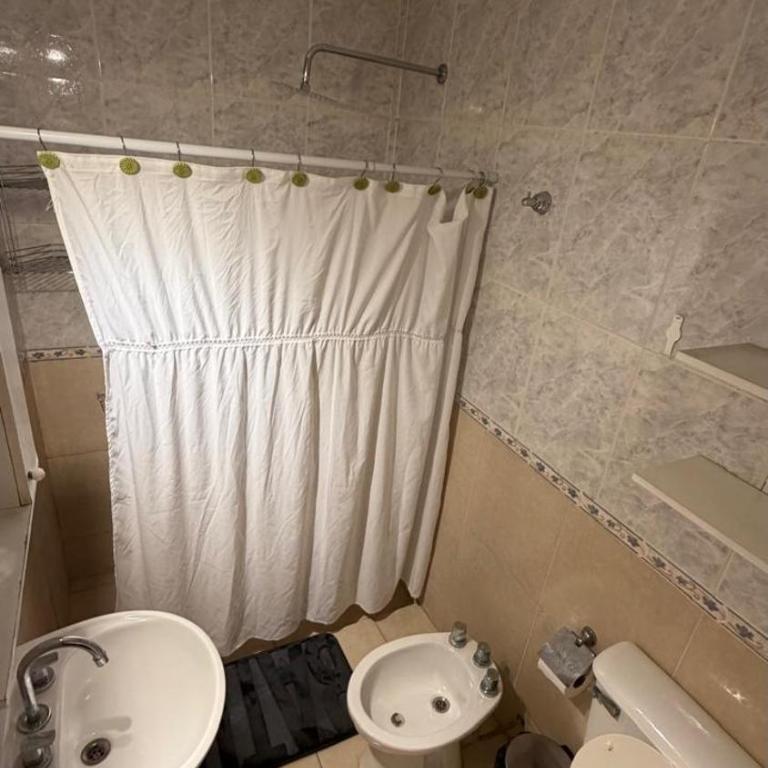 Depto moderno con cochera y excelente ubicación - Apartamento de 1 dormitorio - 8